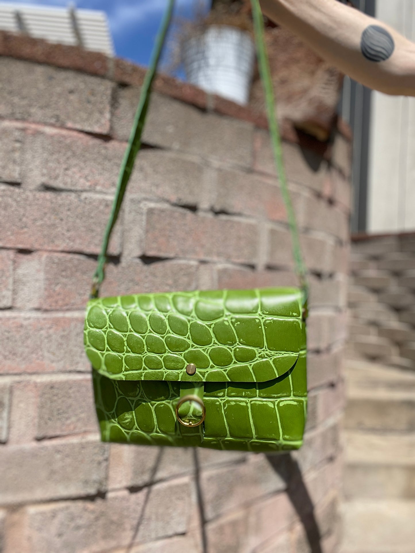 Green Jumbo Croc Embossed  Leather Small Crossbody Flap Messenger Bag